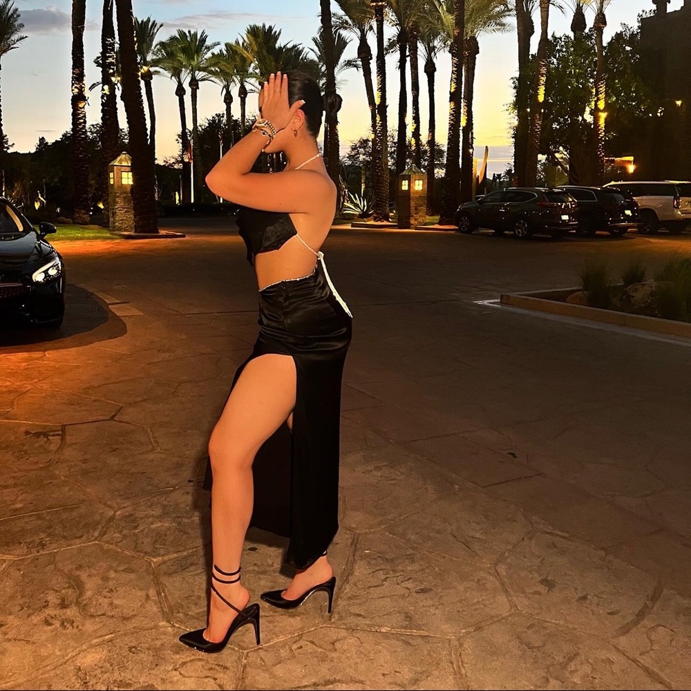 MESHKI SATIN SKIRT & TOP SET 🖤